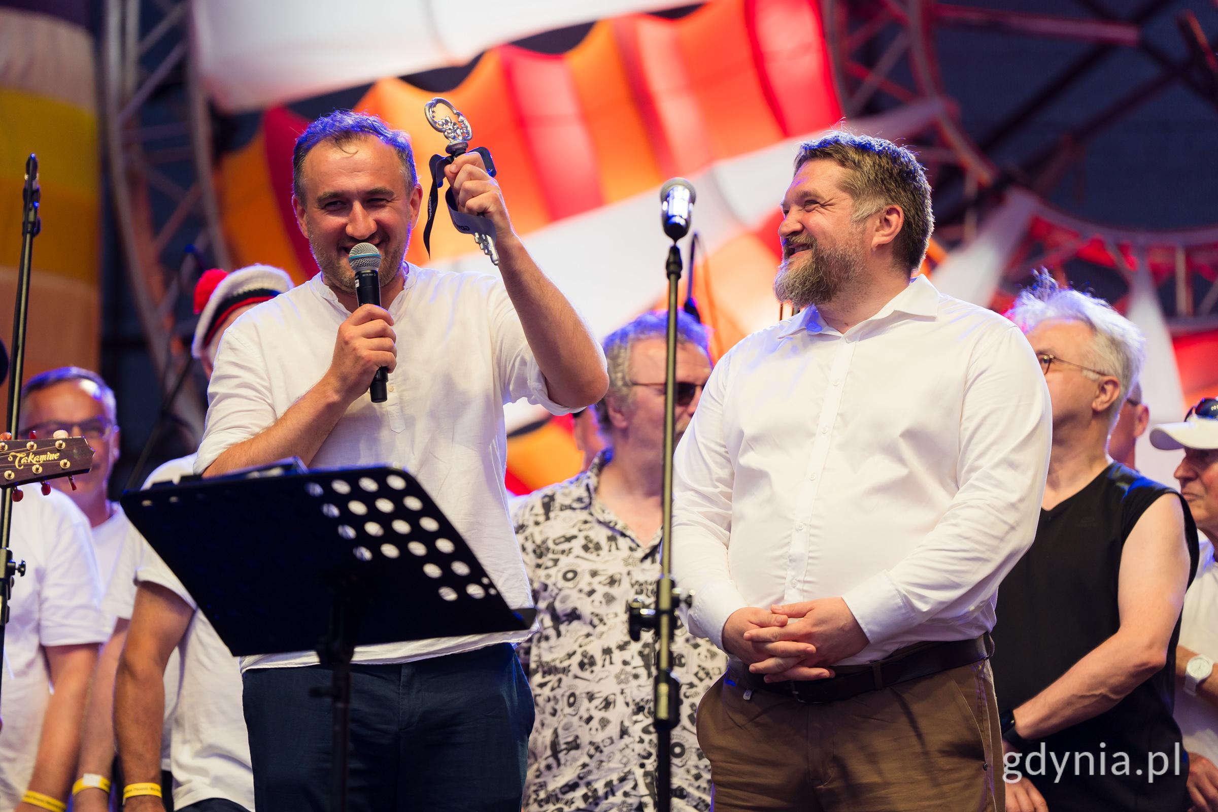 A więc żegnaj nam, dostojny stary porcie! 40. lat Festiwalu Piosenki Morskiej w Gdyni