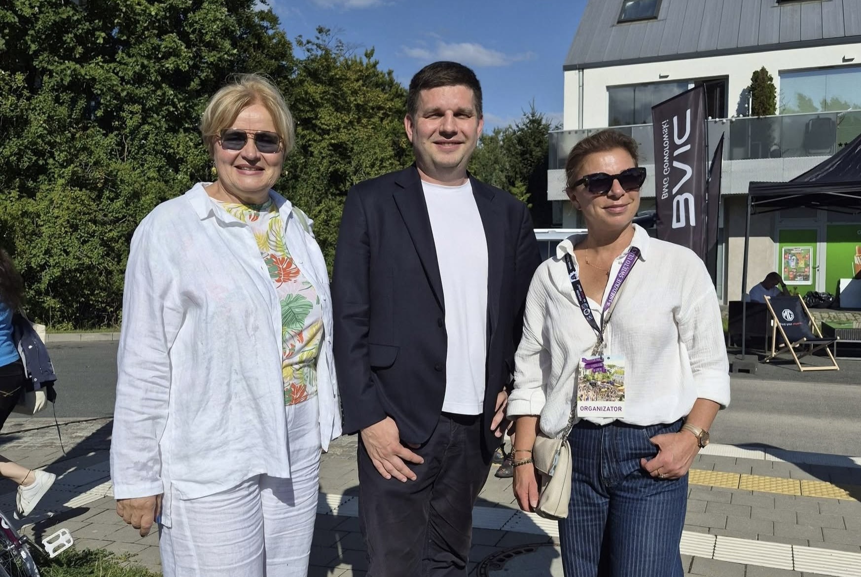 Dobrze mieć sąsiada. Zwłaszcza gdy jest okazja do świętowania
