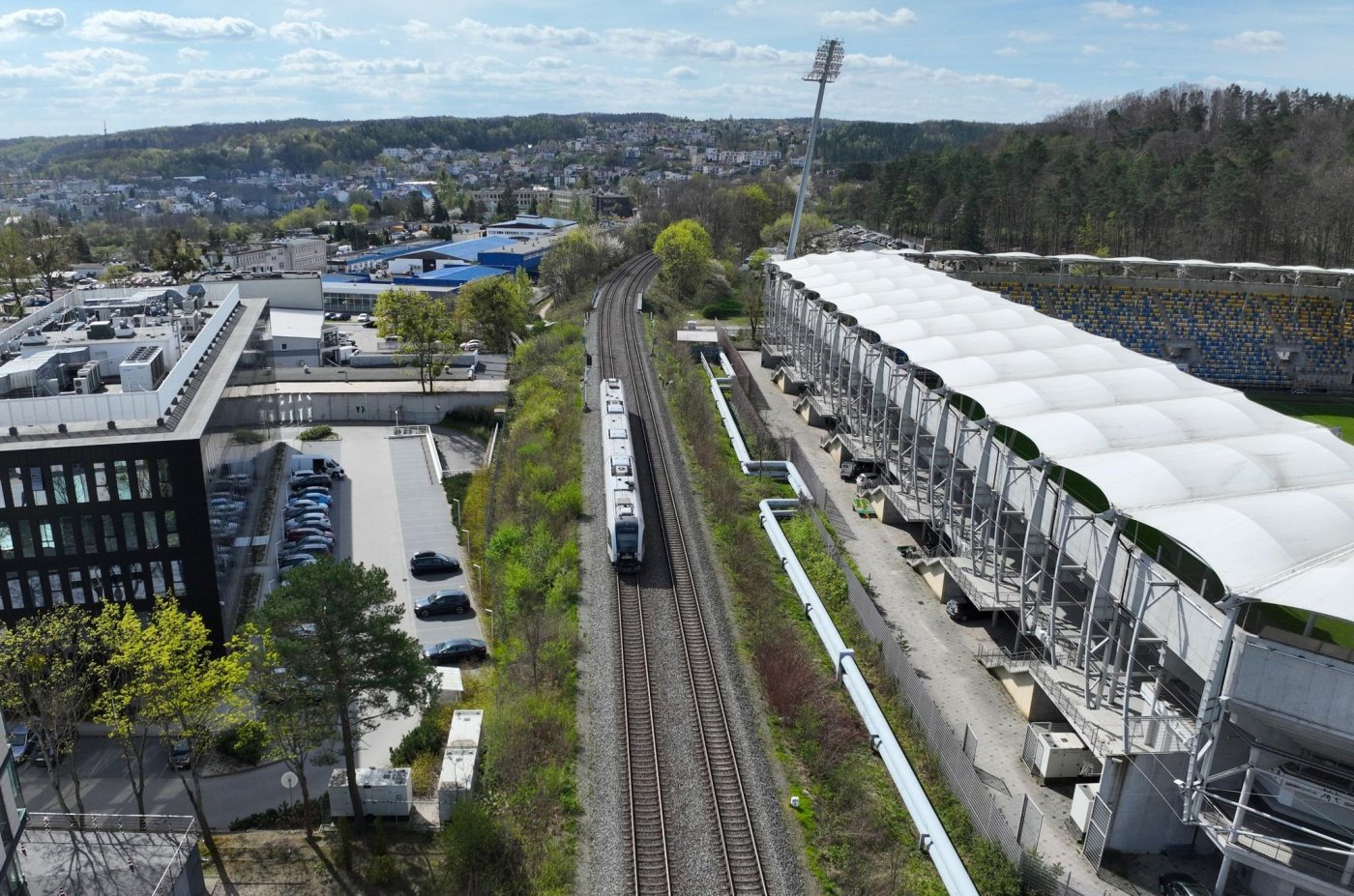 Gdańsk Osowa – Gdynia Główna. Trzeci tor i nowe przystanki na trójmiejskim odcinku