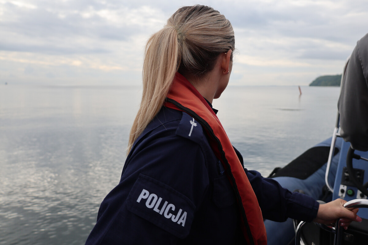 Gdynia. Skutery wodne, motorówki, jachty nadal na Gdyńskich wodach.