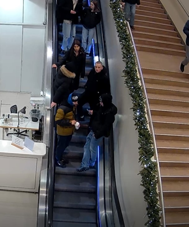 Jeśli rozpoznajesz tych mężczyzn oraz kobietę – zadzwoń na Policję