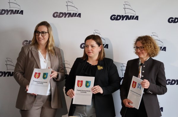 Komunikacja miejska Gdynia – Sopot – Kosakowo na dłużej i jeszcze bardziej eko