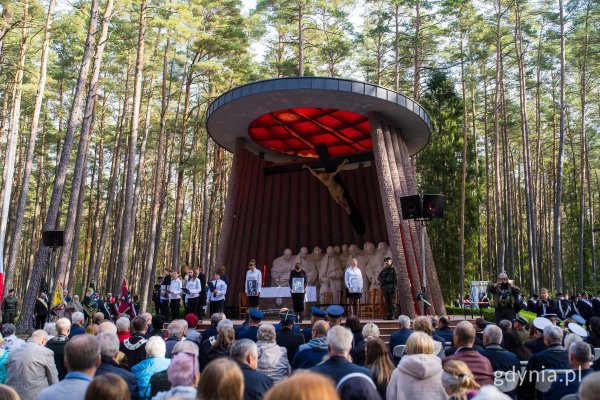 Ku pamięci zamordowanych w Lasach Piaśnickich i na Pomorzu