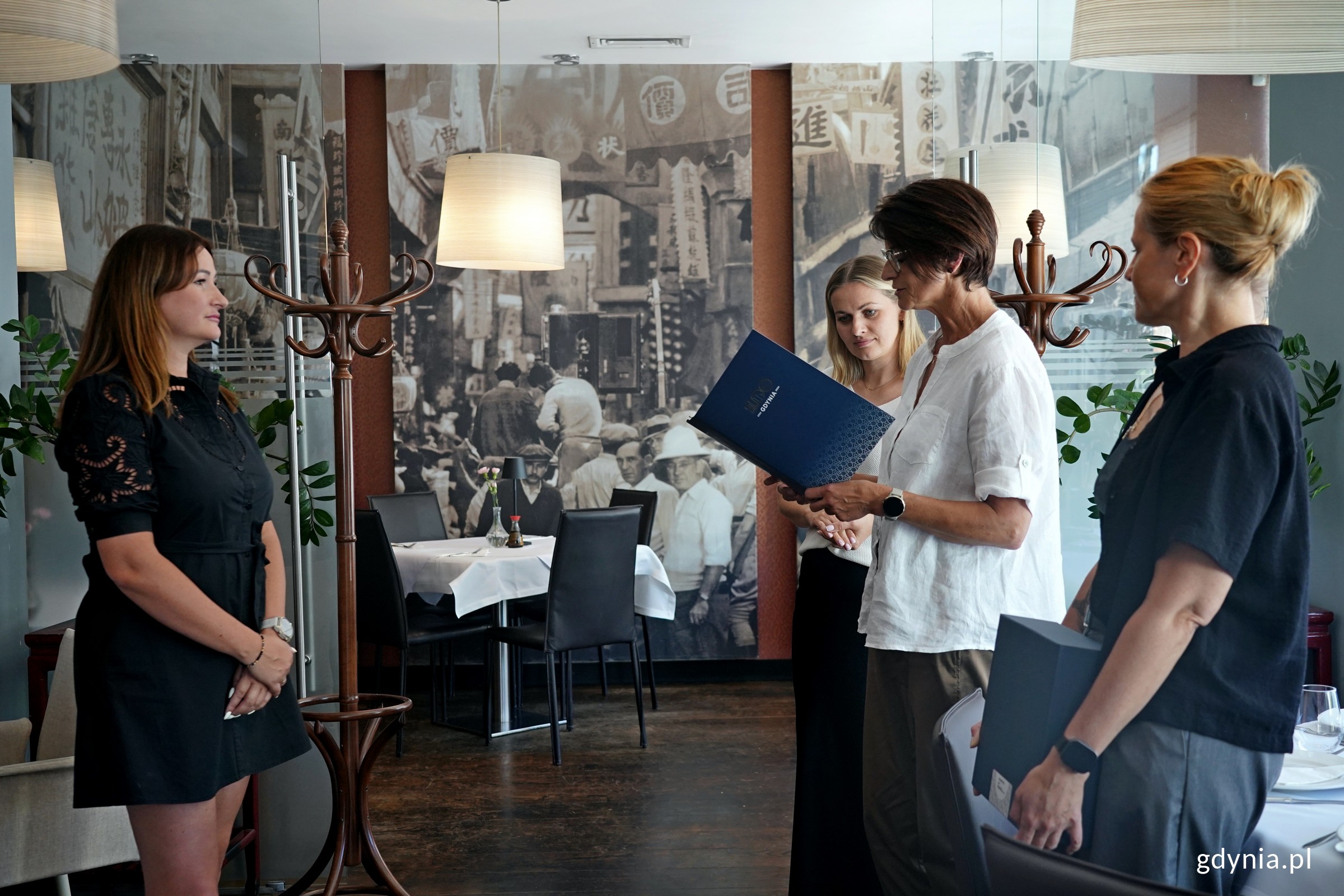 Kuchnia chińska w eleganckim stylu – 30 lat restauracji Moon