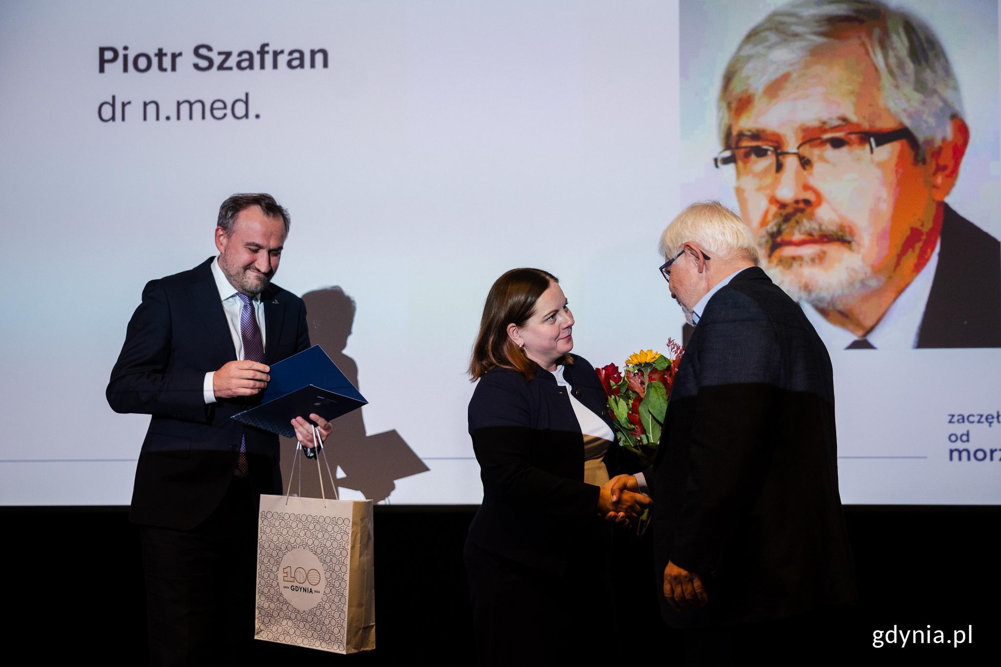 Nagrody Prezydenta Gdyni dla pracowników ochrony zdrowia. Poznajmy tegorocznych laureatów