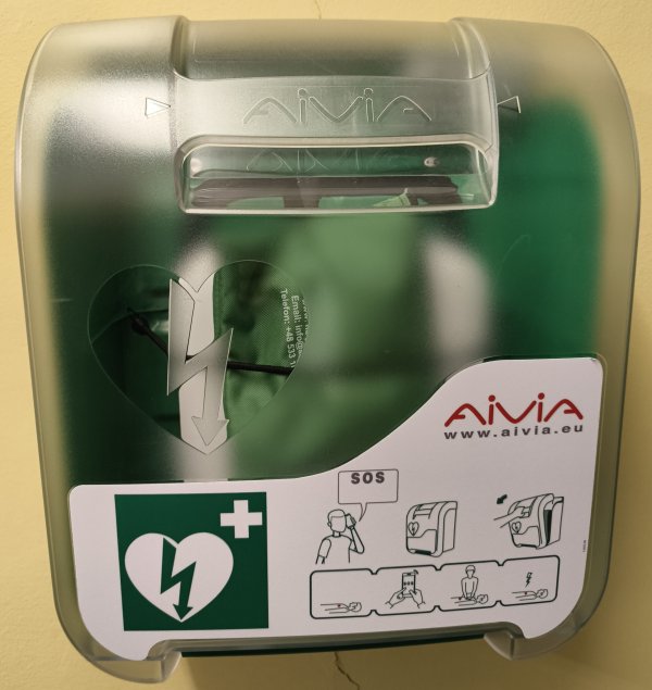Nowy defibrylator AED na oksywskim komisariacie