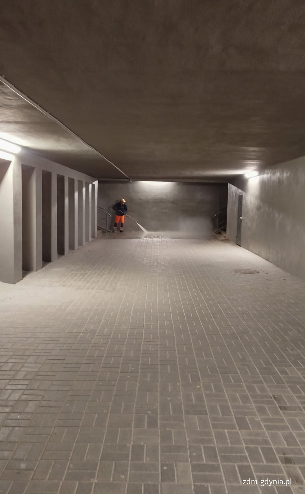 Odnowiony tunel pod ul. Śląską ponownie zdewastowany
