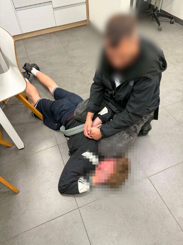 Policjant w czasie wolnym od służby zatrzymał sprawcę kradzieży.