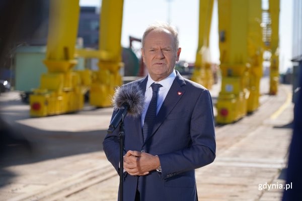 Premier Donald Tusk w Gdyni: „Polski przemysł stoczniowy jest naszym powodem do dumy”