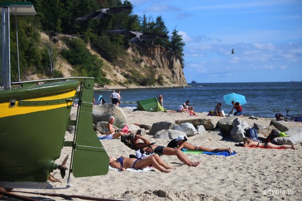 Raport plażowy. Biała flaga na wszystkich czterech kąpieliskach