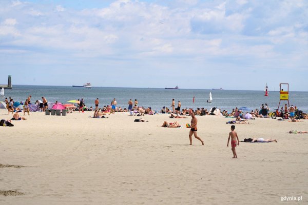 Raport plażowy. Strzeżone kąpieliska zapraszają