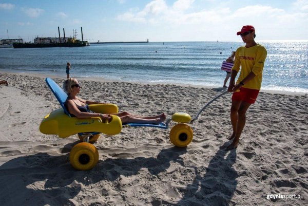 Raport plażowy. Wszystkie kąpieliska z białą flagą