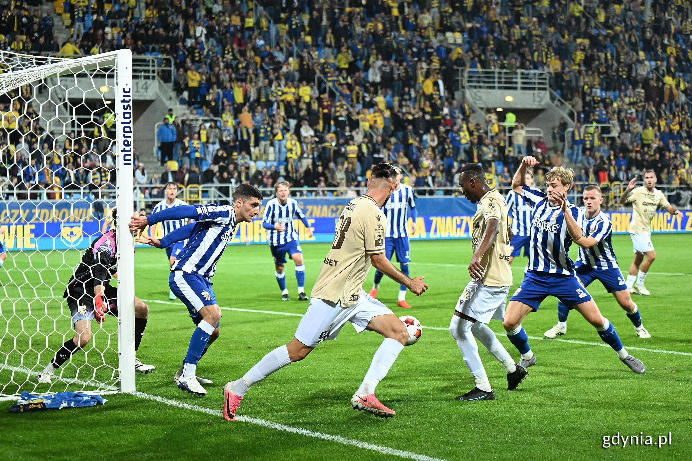 Stulecie: Arka wygrywa, laserowe show i rodzinny festyn