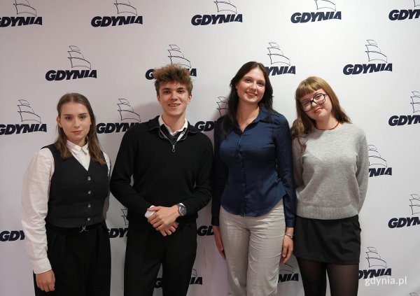 Zmiany w prezydium i plany na jubileusz – młodzi radni obradowali